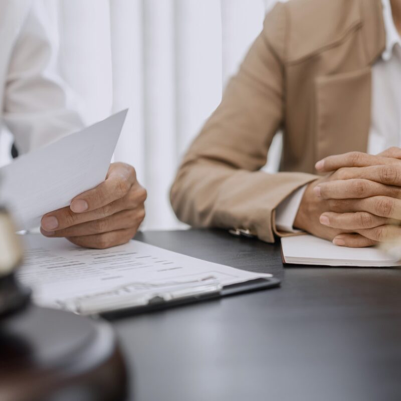 Lawyer and client negotiation in legal judgement consulting over a Hobbs Act theft charge.